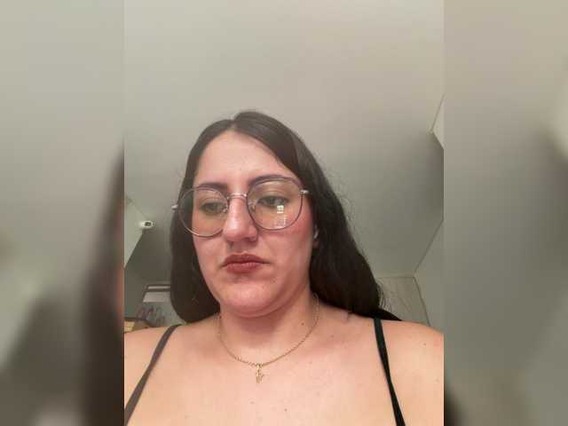 EvanShell1 live cam on BongaCams