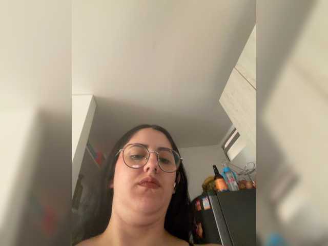 EvanShell1 live cam on BongaCams