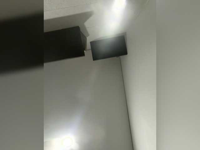 EvanShell1 live cam