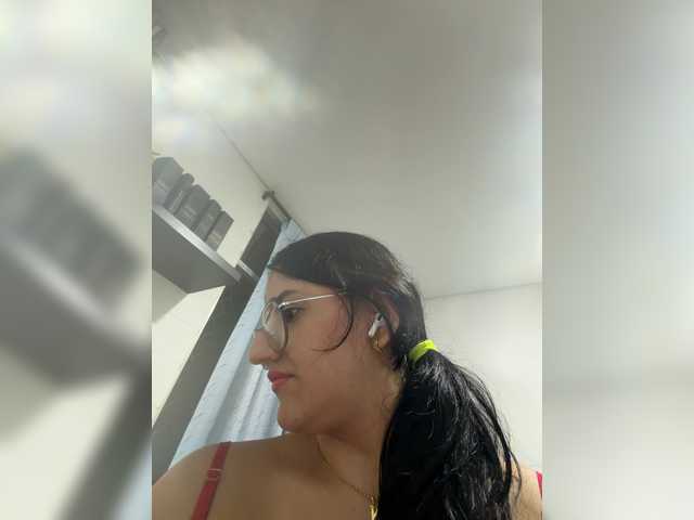 EvanShell1 live cam on BongaCams