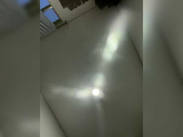 EvanShell1 live cam on BongaCams