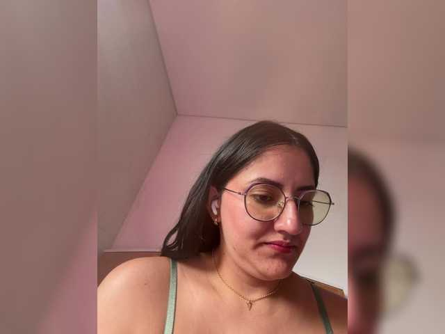 EvanShell1 live cam on BongaCams