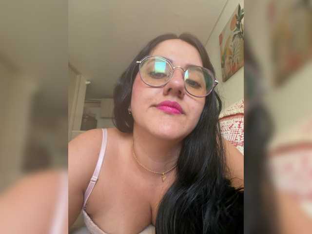 EvanShell1 live cam on BongaCams