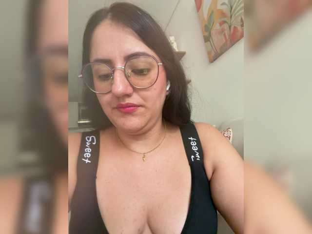 EvanShell1 live cam on BongaCams