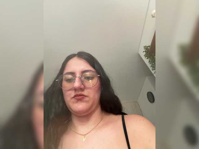 EvanShell1 live cam on BongaCams