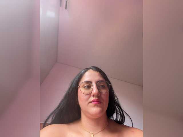 EvanShell1 live cam on BongaCams