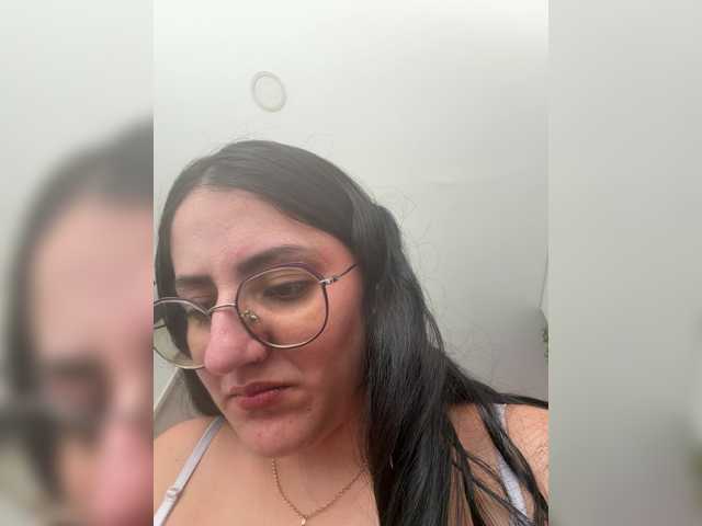EvanShell1 live cam on BongaCams