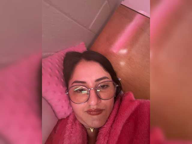 EvanShell1 live cam on BongaCams