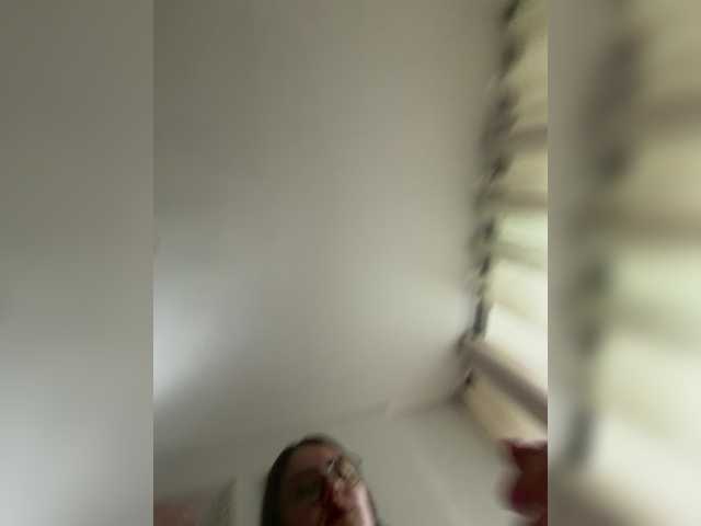 EvanShell1 live cam on BongaCams