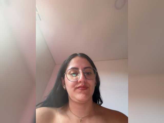 EvanShell1 live cam on BongaCams