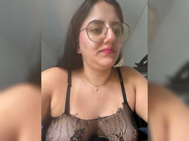 EvanShell1 Live Cam on BongaCams
