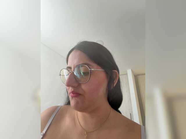 EvanShell1 live cam on BongaCams