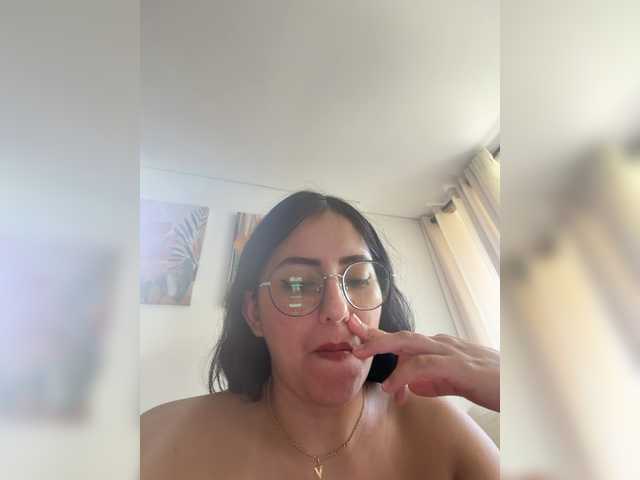 EvanShell1 live cam on BongaCams