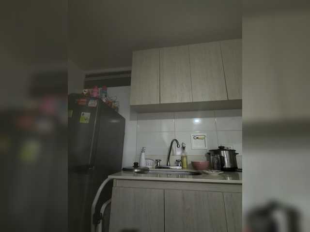 EvanShell1 live cam on BongaCams