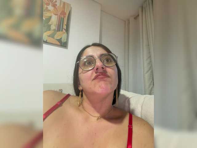 EvanShell1 live cam on BongaCams