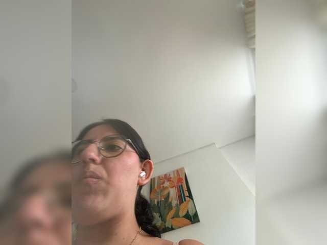 EvanShell1 live cam on BongaCams