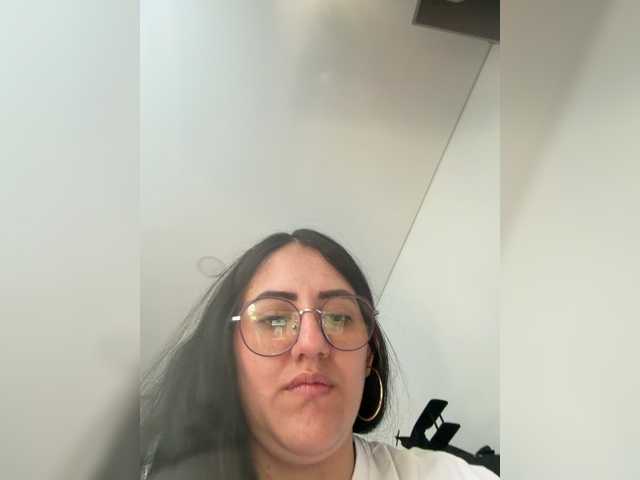 EvanShell1 live cam on BongaCams