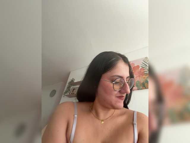 EvanShell1 live cam on BongaCams