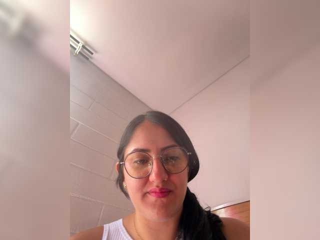 EvanShell1 live cam on BongaCams