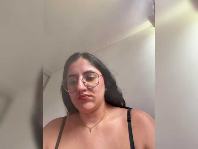 EvanShell1 live cam on BongaCams