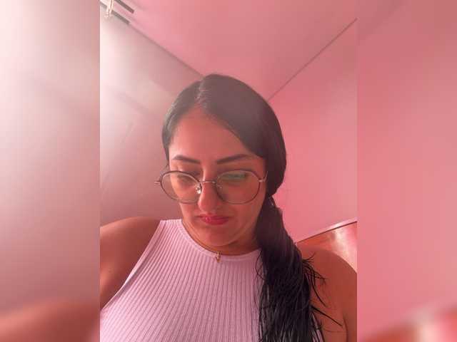 EvanShell1 live cam on BongaCams