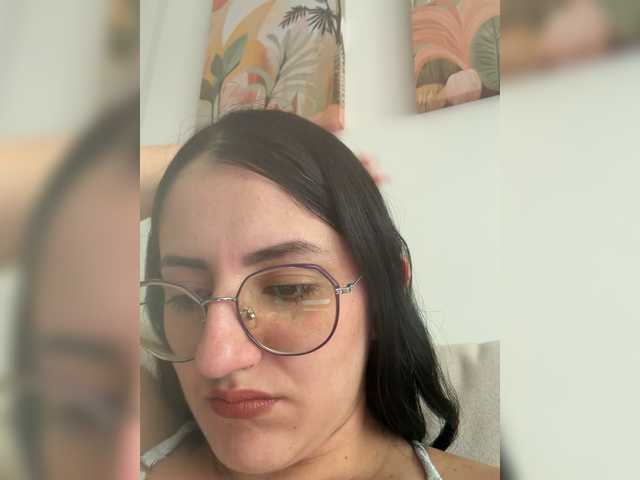 EvanShell1 live cam on BongaCams