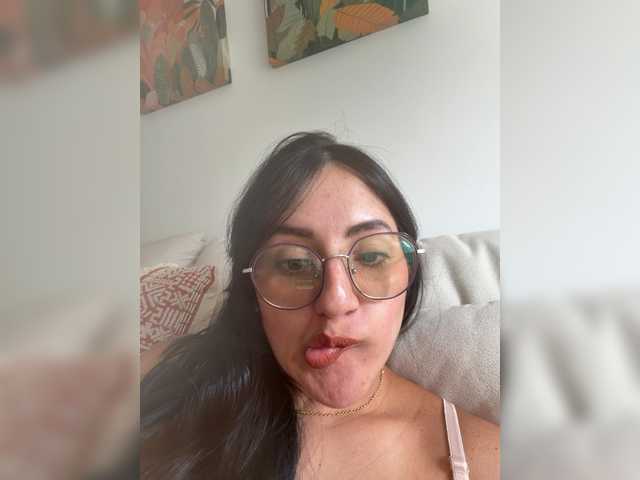 EvanShell1 live cam on BongaCams