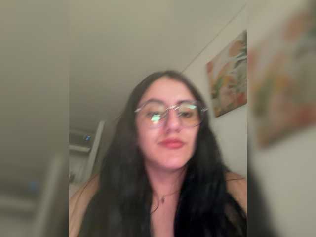 EvanShell1 live cam on BongaCams