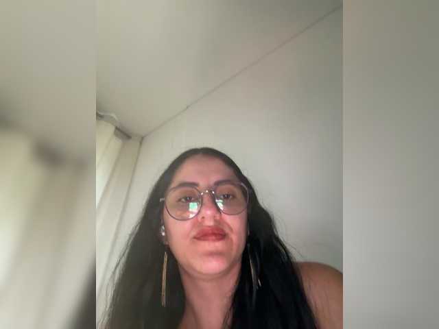 EvanShell1 live cam on BongaCams
