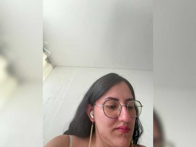 EvanShell1 live cam on BongaCams