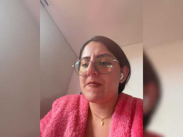 EvanShell1 live cam on BongaCams