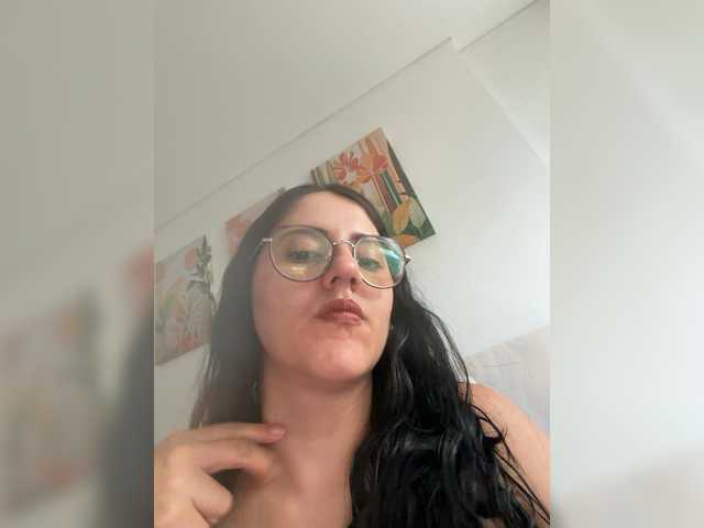 EvanShell1 live cam on BongaCams