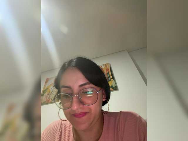 EvanShell1 live cam on BongaCams