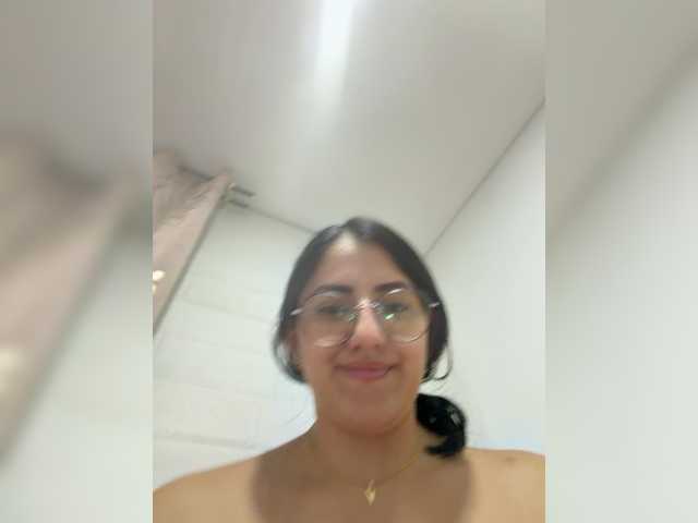 EvanShell1 live cam on BongaCams