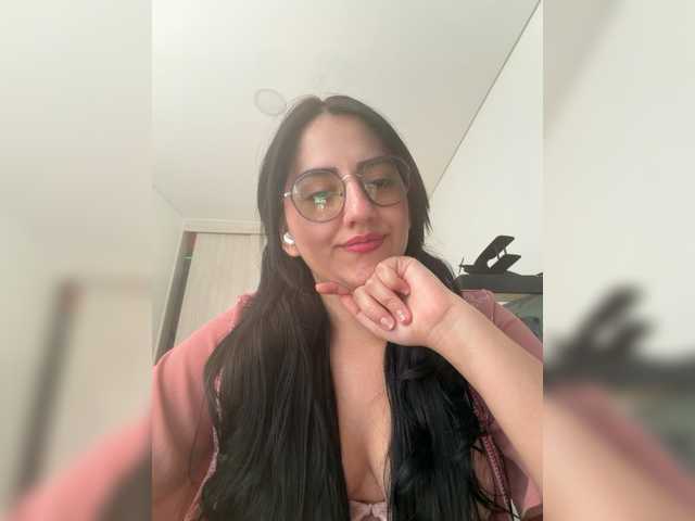 EvanShell1 live cam on BongaCams
