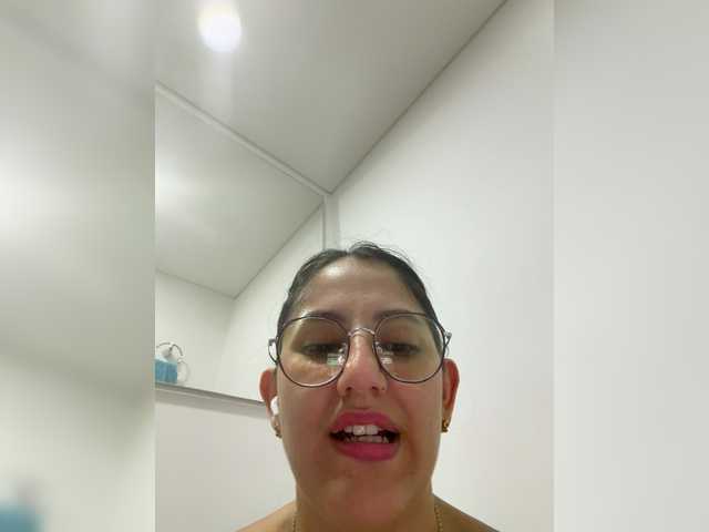 EvanShell1 live cam on BongaCams