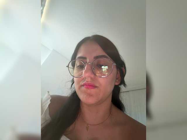 EvanShell1 live cam on BongaCams