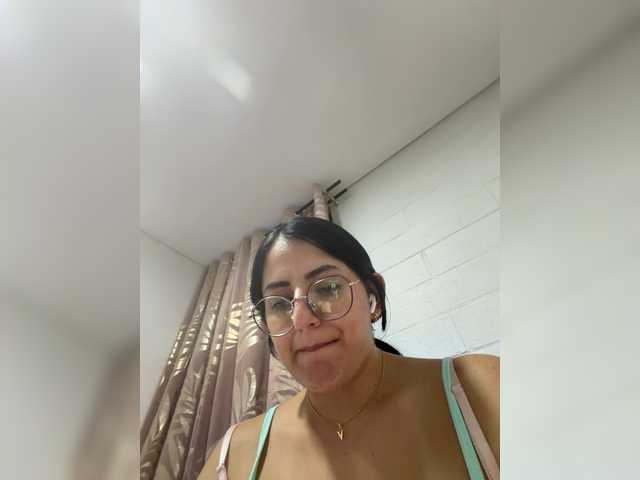 EvanShell1 live cam on BongaCams
