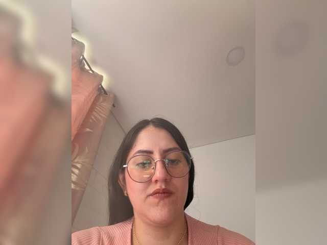 EvanShell1 live cam on BongaCams