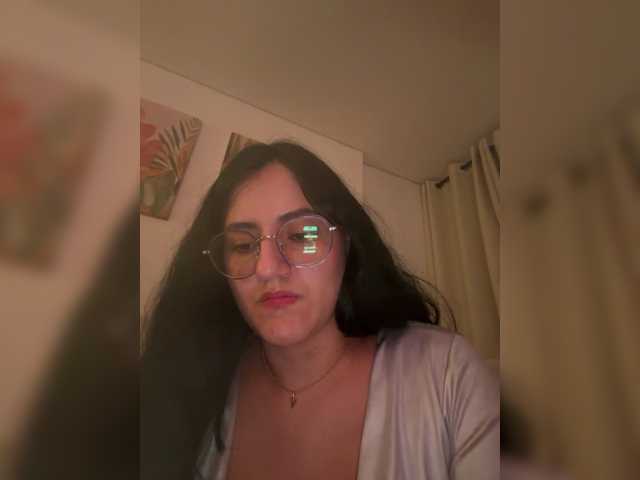 EvanShell1 live cam on BongaCams