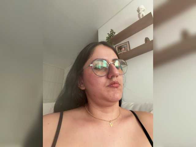 EvanShell1 live cam on BongaCams