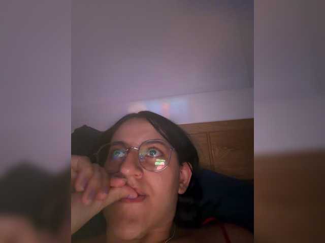 EvanShell1 live cam on BongaCams