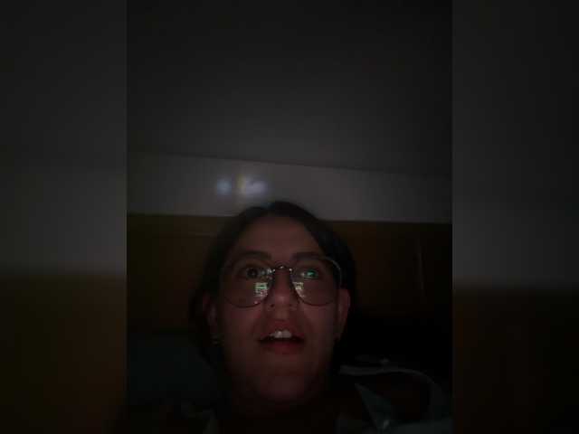 EvanShell1 live cam on BongaCams
