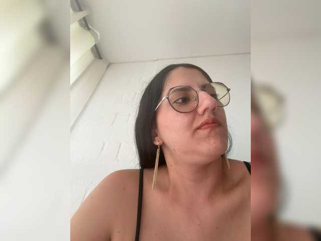 EvanShell1 live cam on BongaCams