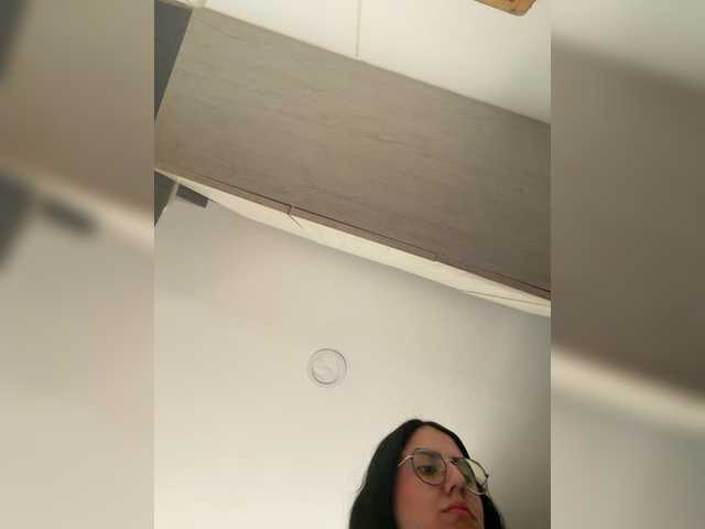 EvanShell1 live cam on BongaCams