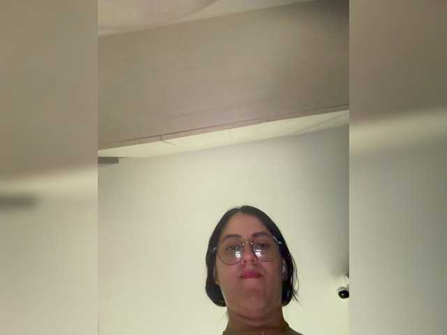 EvanShell1 live cam on BongaCams