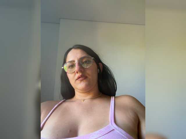 EvanShell1 live cam on BongaCams