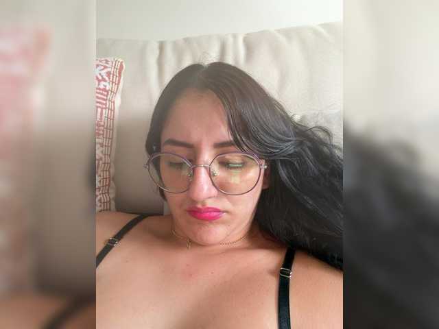 EvanShell1 live cam on BongaCams