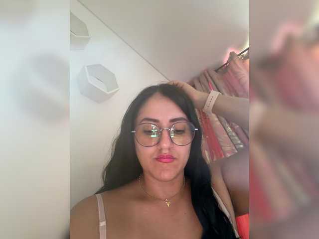 EvanShell1 live cam on BongaCams