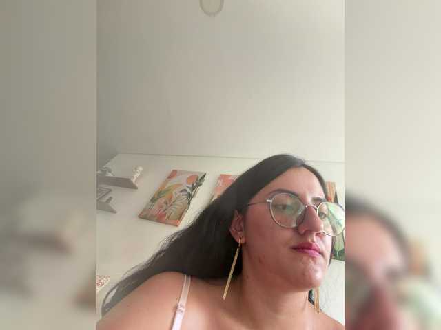 EvanShell1 live cam on BongaCams